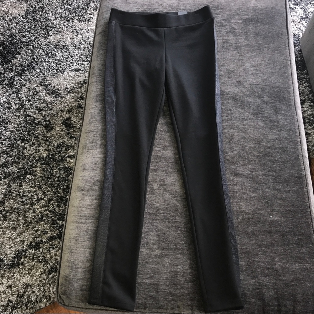 Black leggings